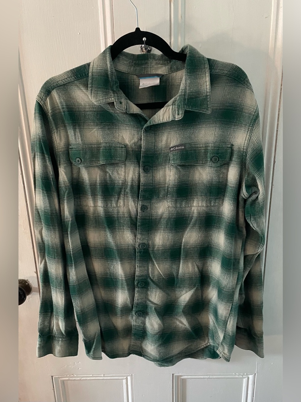 Columbia Men’s Medium Green Plaid Button Down Shirt | Cotton Long Sleeve Outdoor